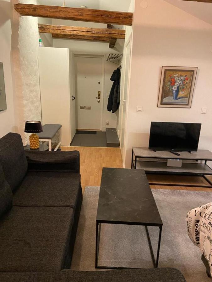 Attic Floor In City! 918 Apartment Stockholm